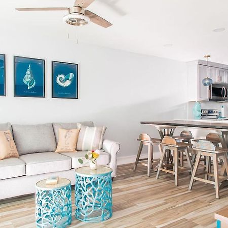 Cozy Beachfront Bliss With Ocean Views เดสติน ภายนอก รูปภาพ